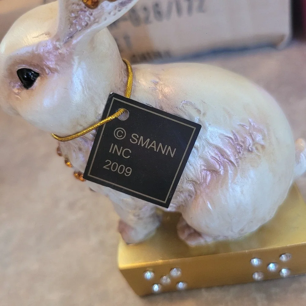 Blinged Out Bunny Rabbit Figurine Bedazzled Collection Ron‎ Webster Seymour Mann